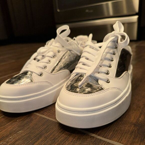 Guess Wgerics2 Women's Tennis Shoes Nwt sz 9.5 - Picture 8 of 16